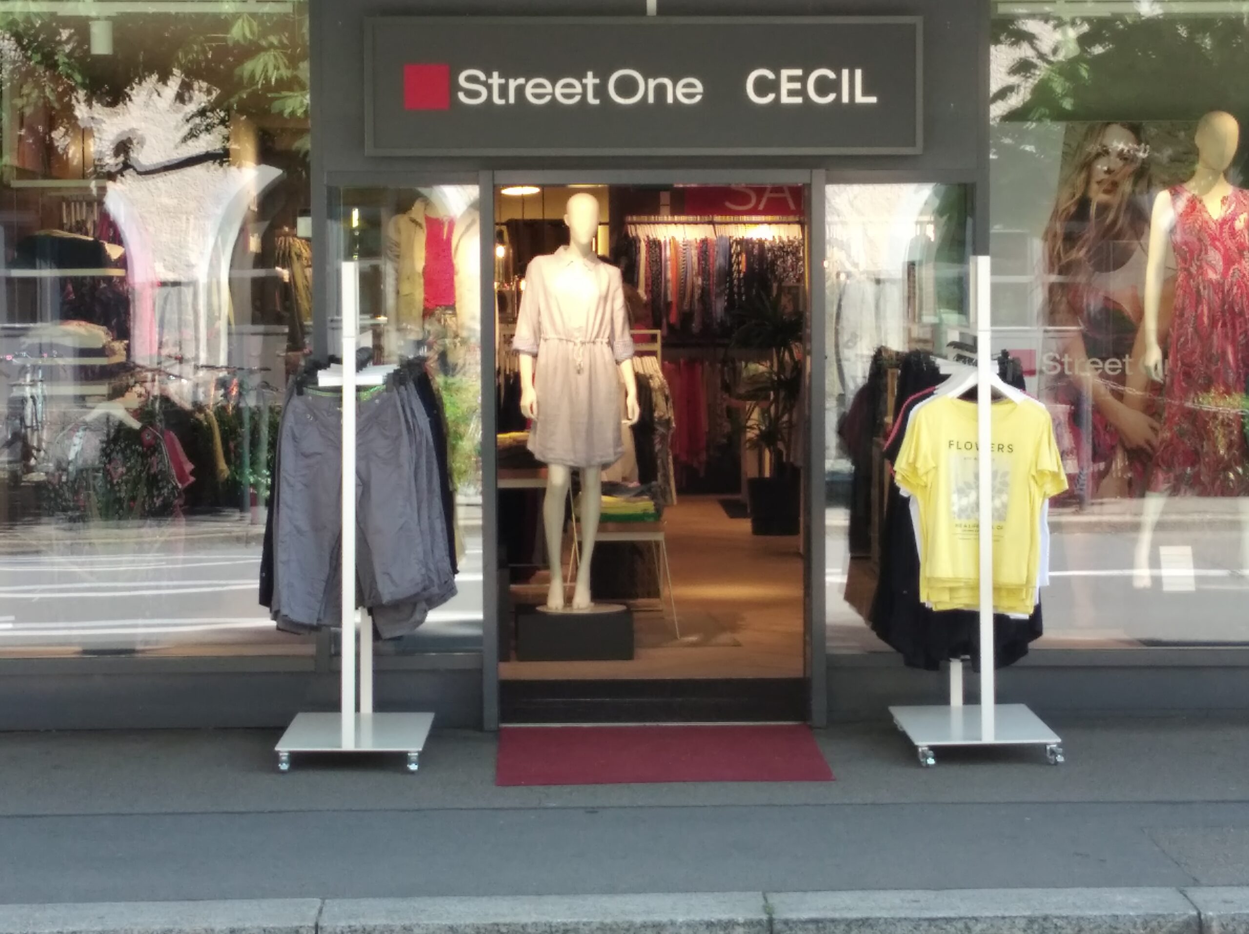 Thalwil Street One CECIL