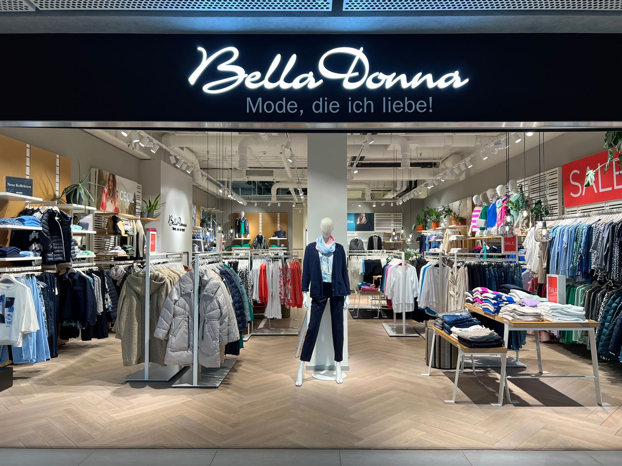 Zug Einkaufscenter Herti Bella Donna